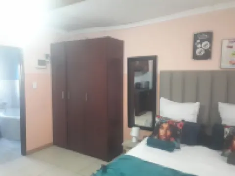 C - Land Guest House Meyerton Hotels in Sedibeng