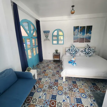 LA GRANDE SHORES Beach Resort