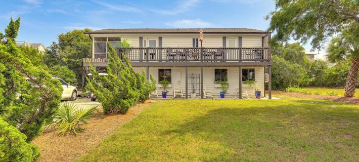 Steps to Sand! Topsail Beach Group Getaway! Hotels in Pender County