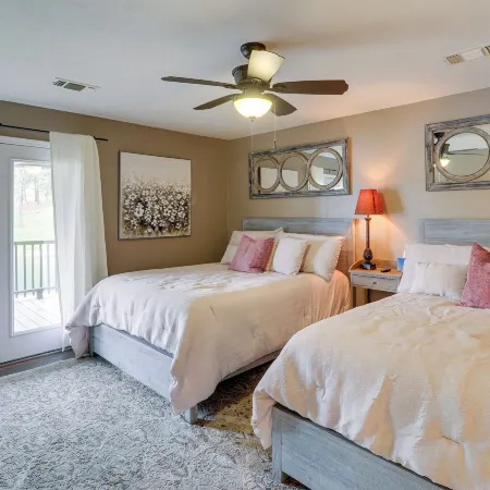 Lakefront Horseshoe Bend Home w/ Boat Dock!