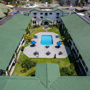 Quinta Dorada Hotel & Suites