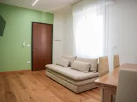 Cozy Apartment in Cesena Vibrant Comfort Near Downtown Ξενοδοχεία στην πόλη Cesena