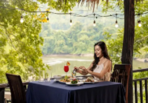 Home Phutoey River Kwai Hotspring & Nature Resort