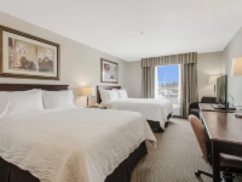 Holiday Inn & Suites LLOYDMINSTER by IHG โรงแรมในลอยด์มินสเตอร์