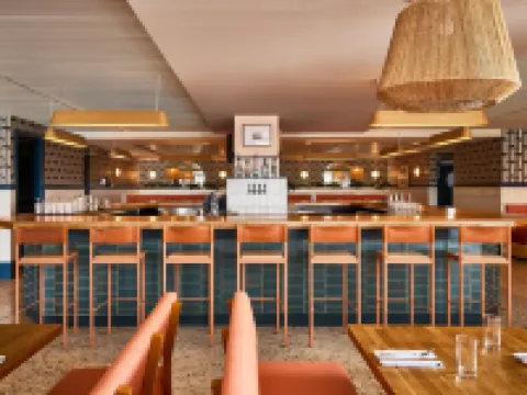 Wayfinder Newport Hotels in Newport County