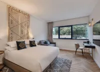 The Herbert Eilat