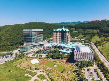 High1 Grand Hotel Convention Tower