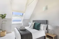 Dolphin Beach H301 - غرفة مطلة على الجبل