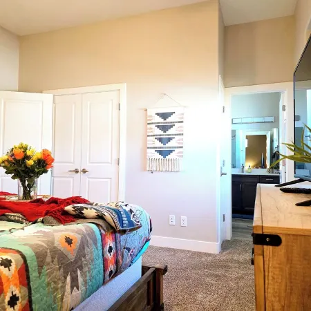 Navahouse w/ Game Room, sleeps 6, by Antelope Canyon