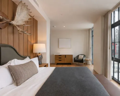 Larch House Hotels in Whitefish