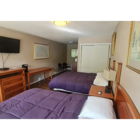 Werry's Cottages Motel & Pub by OYO East Stroudsburg Poconos