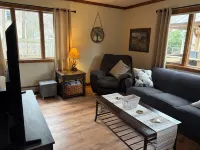 Clink’s Cabin- cozy home situated in beautiful picturesque Indian River Michigan