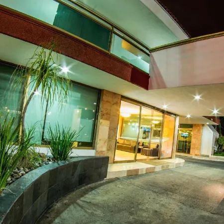 Hotel Estancia Business Class