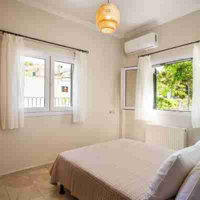 Traditional Rustic Maisonette and House by Konnect Rooms