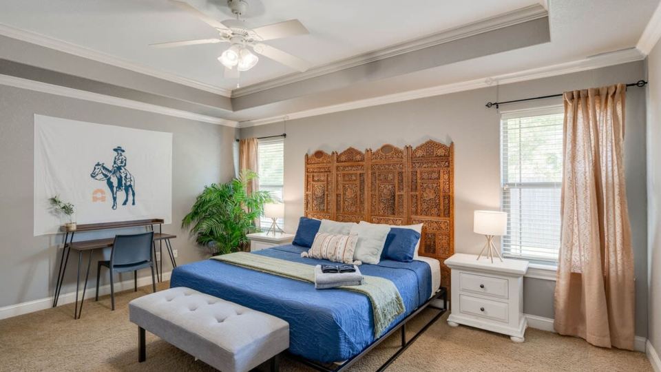 4bed 3bath Close2A M Santa s Wonderland Hospital L2 EV