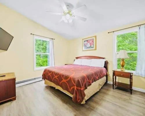 Exit 5 Resort & Condominium Hotels in Saco