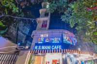 Indie Stays Studios, Chembur - Mountain View