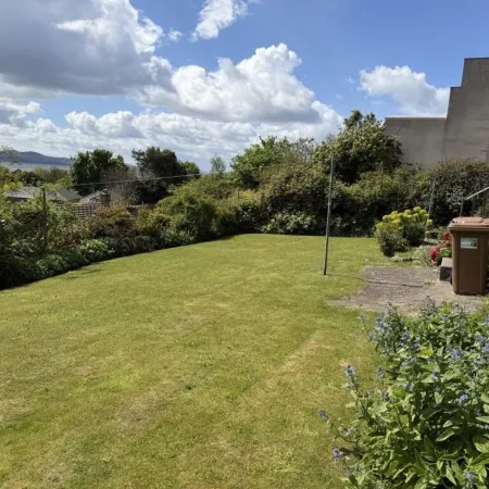 Stylish River View Stay Sleeps 6