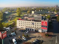 Ibis Czestochowa - parking