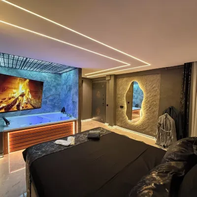 Asrın GOLD Hotels near Sarısu Kurşunlu Cami