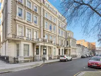 Kula London - Kensington Hotels near Wandsworth