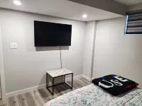Cozy Two Bedrooms Basement Suite - 2-Sterne