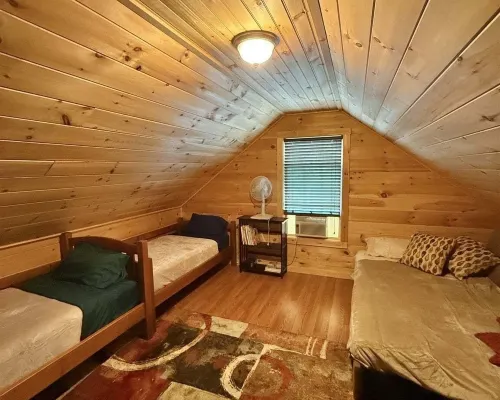 Bald Pate View Limit 6 2 Bedroom Cottage Hotels in Sebago