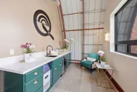 The Q Inn