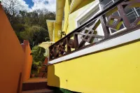 Apartment Soleil 2 Mins Walk to Beach, Town and Soufriere Attractions - Airport Shuttle