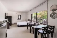 Aparta Hotel Roca Marina - 2-Star