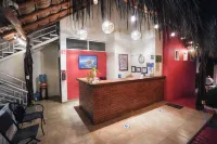 Hotel y Suites Los Encantos