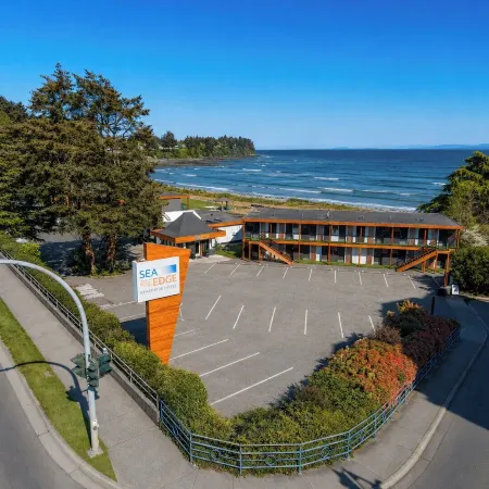 Sea Edge Beachside Hotel