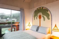 Sea Wolf Surf Hostel - balcony