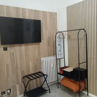 Floris Guest House Hotels near San Donato Station