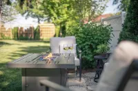 The Historic Brownstone Haus, A Downtown location for Unforgettable Gatherings - Wi-Fi