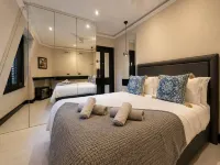 Boutique Luxury London Soho Apartment Sleeps 4 - Bungalows