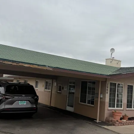 Encore Motel