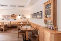Hotel Jagdhof - breakfast