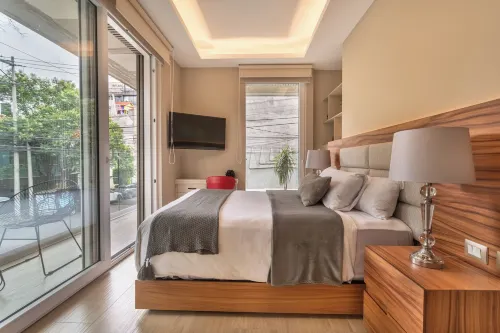 TO BE SUITES - New