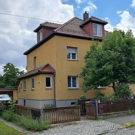 Geräumige Ferienwohnung "dresdner Stadt-terrasse" für 5 Erw., Kinder Willkommen