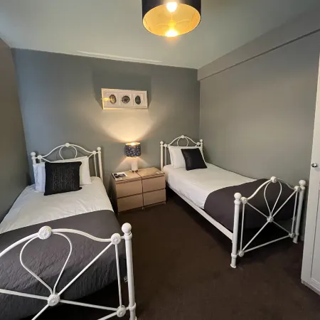 Smugglers Hotel