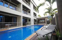 JJ Residence - Pools