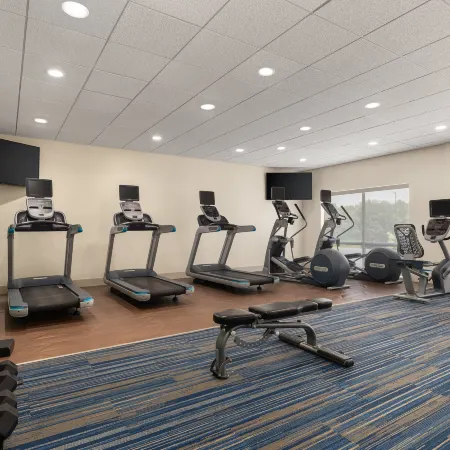 Holiday Inn Express & Suites STAUNTON by IHG