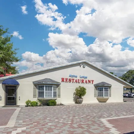 Best Western Swiss Clock Inn