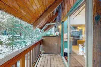 Classic Alyeska A-frame From the Resort's Early Days - Bungalows