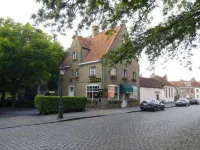 Hotel 't Keizershof Hotels near Bloedput