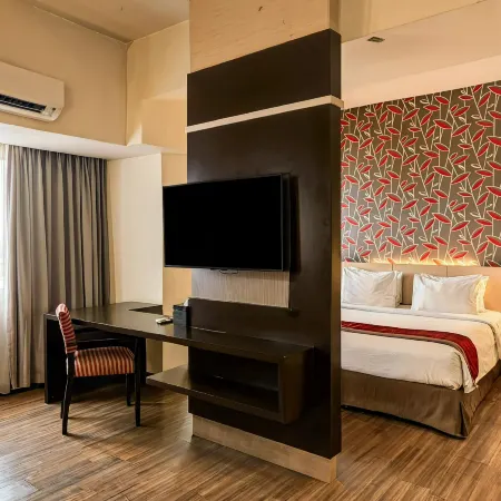 Solo Paragon Hotel & Residence