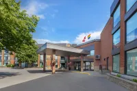 Best Western Belleville - Pools
