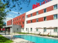 Ibis Saint-Genis-Pouilly Genève - Uima-altaat