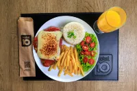 Hotel 10 Itajai/Navegantes - Morgenmad
